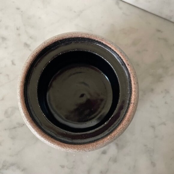 ROWE POTTERY WORKS Vintage Salt Glazed Blue Heart Pattern 1991 Crock 2 Cup - Picture 12 of 16